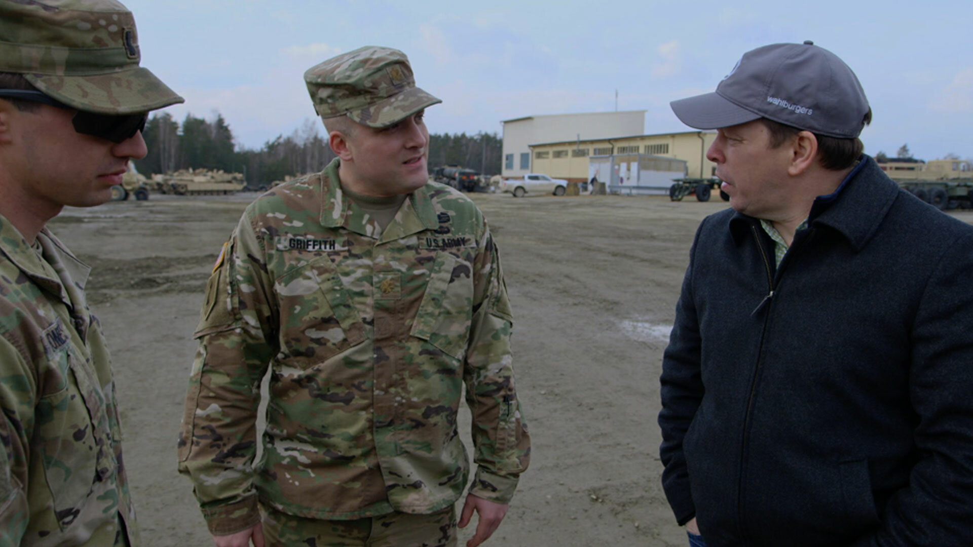 Wahlburgers - S10E11