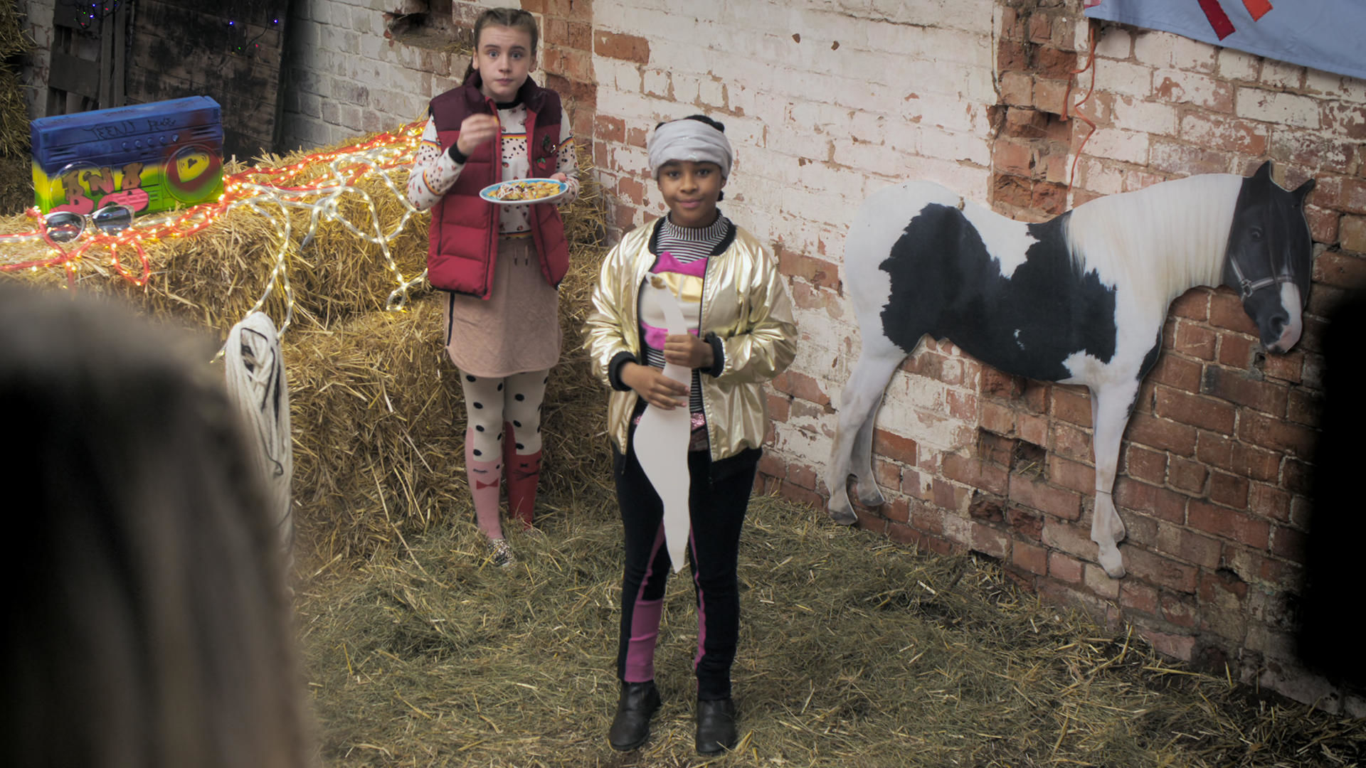 Free Rein Show Summary, Upcoming Episodes and TV Guide from on-my.tv