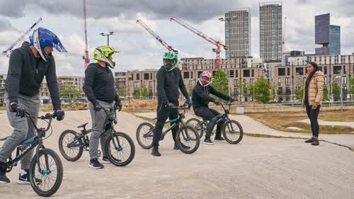 A League of Their Own - S19E8