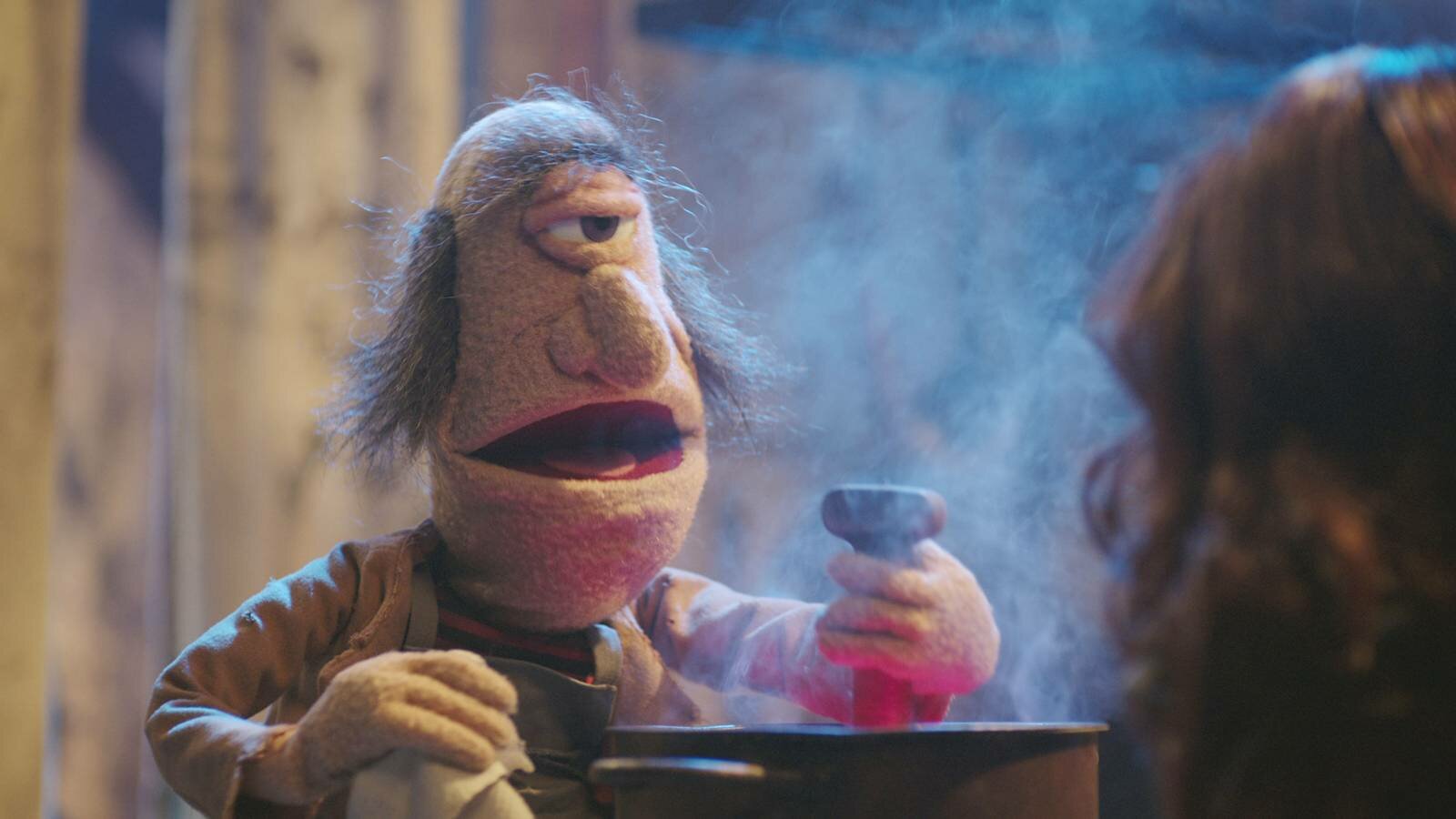 The Barbarian and the Troll - S1E13