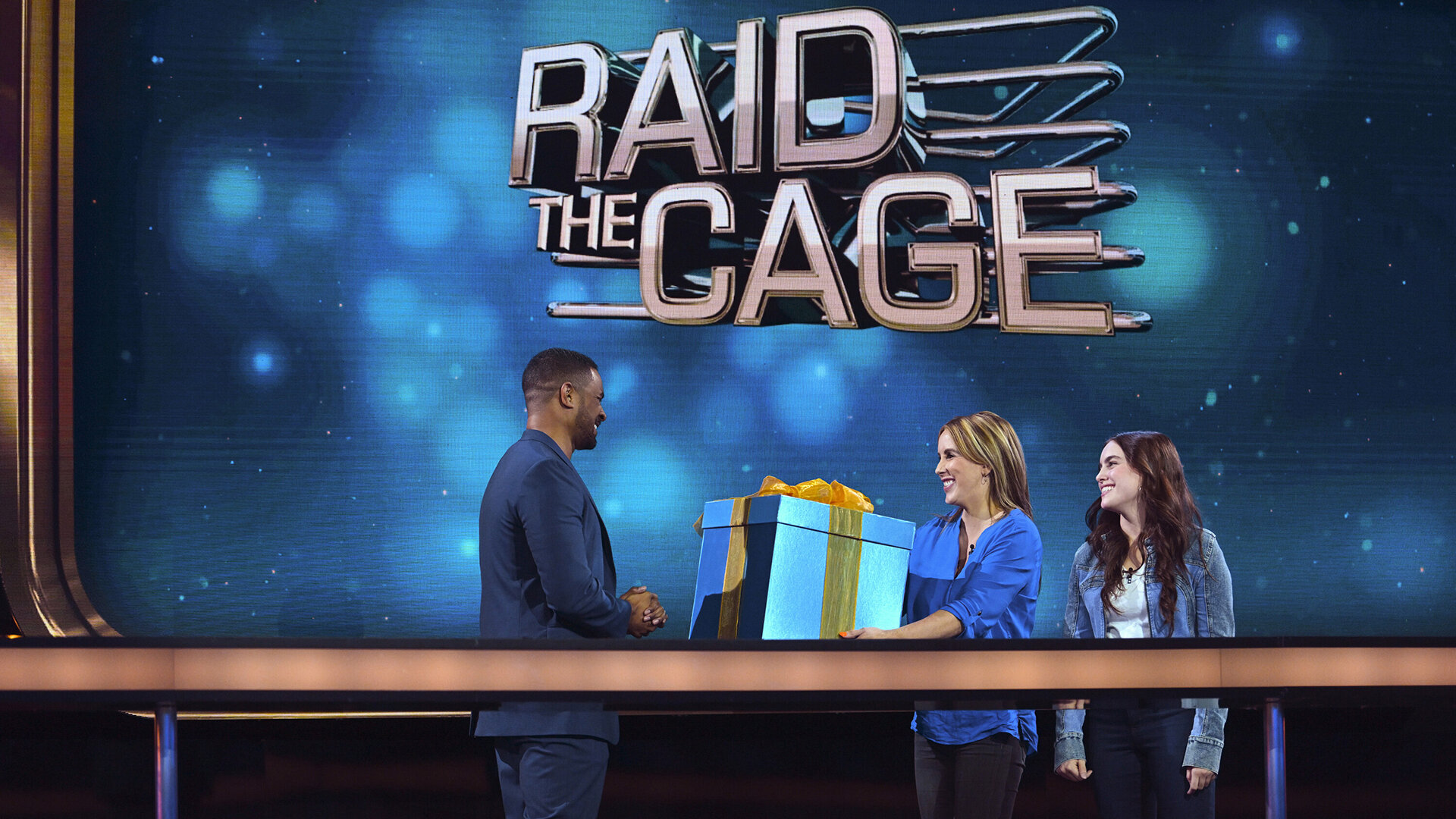 Raid the Cage - S1E12