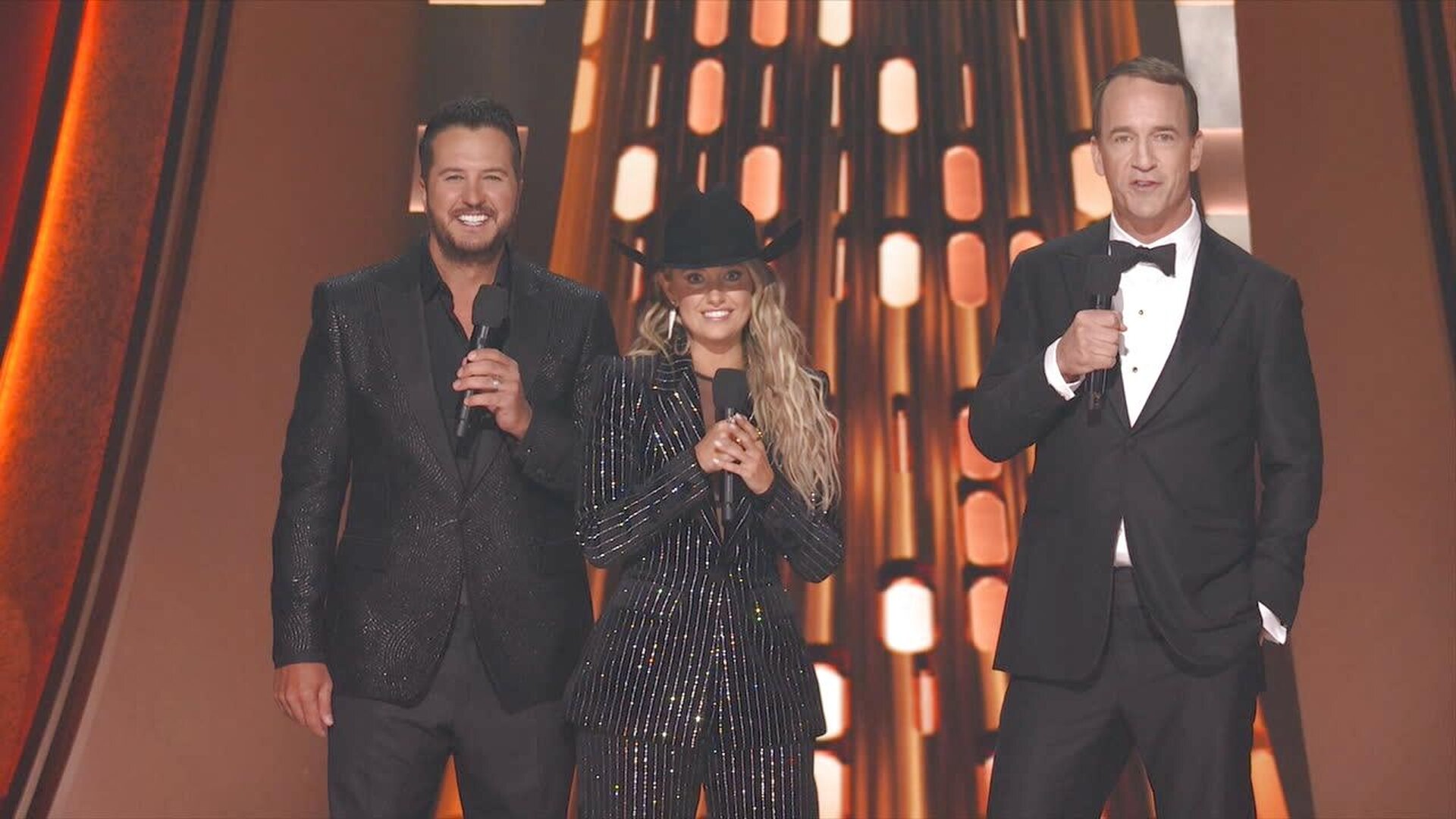 Country Music Association Awards - S2024E1