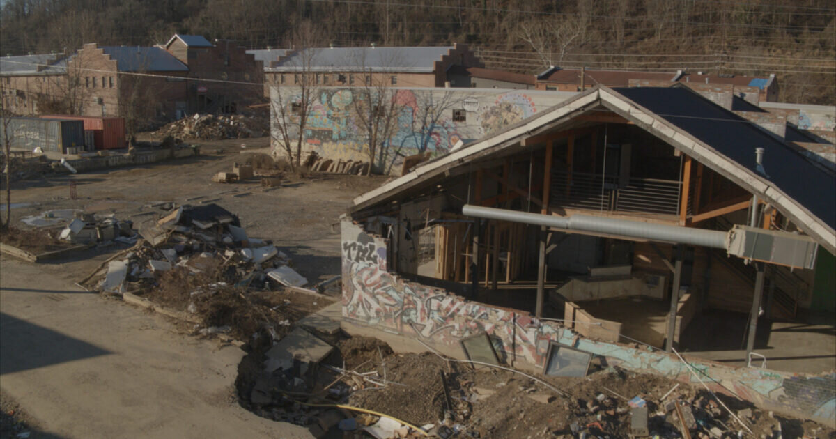 Frontline (US) - S2025E7