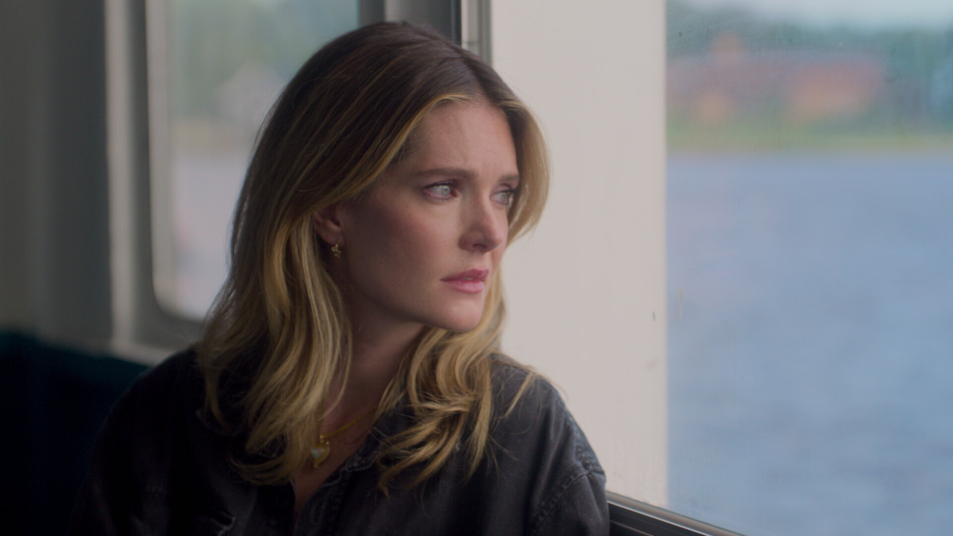 Sirens - S1E5